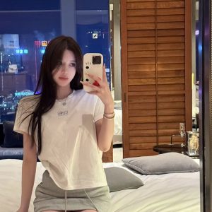 Women's Basic Short-Sleeve T-Shirt - Pure Cotton White Top, Versatile Essential for Casual and Y2K Style Looks