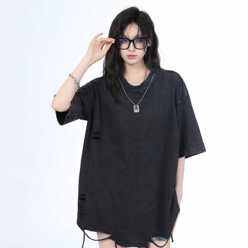 Women's Black Short Sleeve T-Shirt with Hip-Hop Destruction Design - Loose Fit Summer Trend for Casual Style