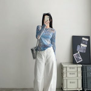 Women's Blue Tie-Dye Long Sleeve T-Shirt - Slim Fit Round Neck with Sun Protection - Summer Korean Style