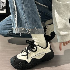 Women's Breathable Soft Sole Mesh Mountaineering Shoes - Versatile Black and White Old Daddy Style for Summer 2025