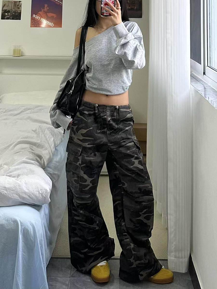 Women’s Camouflage Cargo Pants - 2025 American Street Style Loose Wide-Leg Hip-Hop Casual Sports Trousers Women’s Camouflage Cargo Pants - 2025 American Street Style Loose Wide-Leg Hip-Hop Casual Sports Trousers