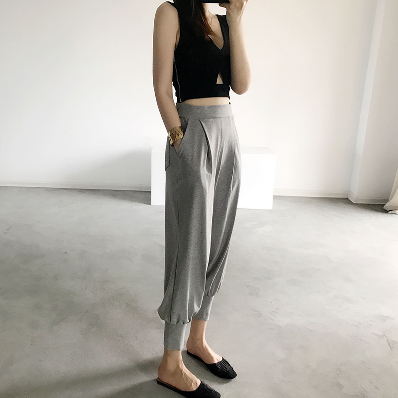 Women's Casual Tapered Cotton Harem Pants with Pockets, Elastic Waist, Slim Fit, 9-Point Length, Trendy Relaxed Style