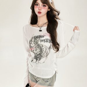Women's Cat Long Sleeve T-Shirt Sun Protection Cover-Up, Sheer Spring Outfit with Relaxed Fit, Sweet and Spicy Style