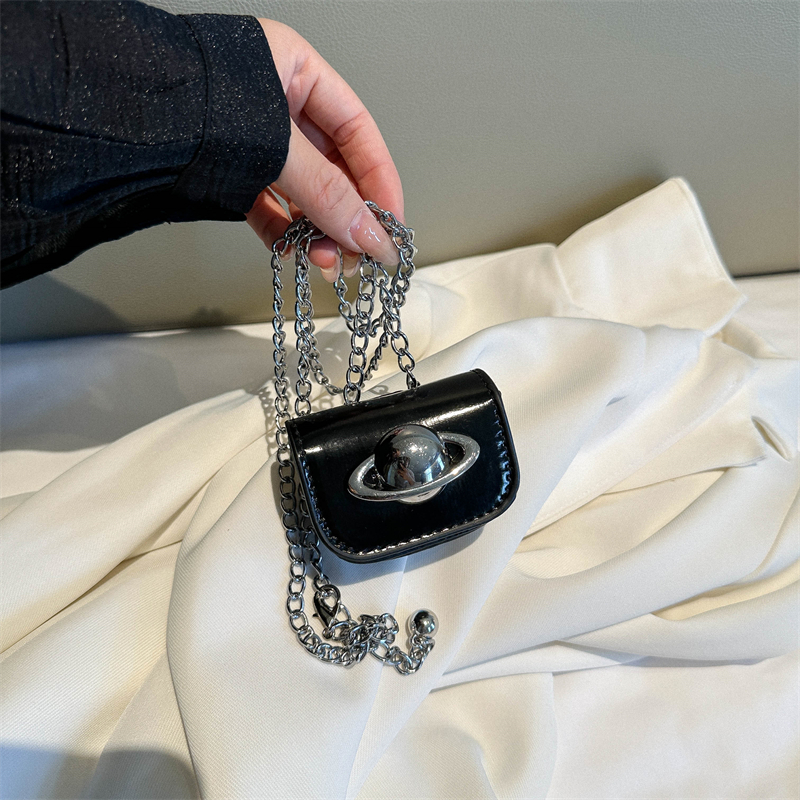 Women’s Chain Waist Bag - Internet Celebrity Style Crossbody Mini Pouch for Jeans, Decorative Leather Waist Belt Bag