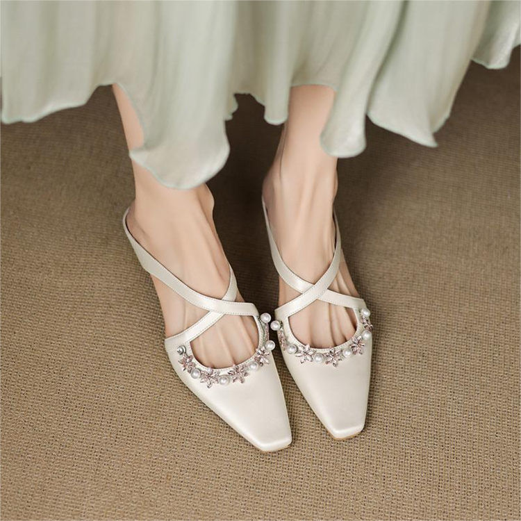 Women's Cross-Strap Ultra-Soft Sandals with Pearl Rhinestone Detail - Fashionable and Versatile Italian Style Footwear