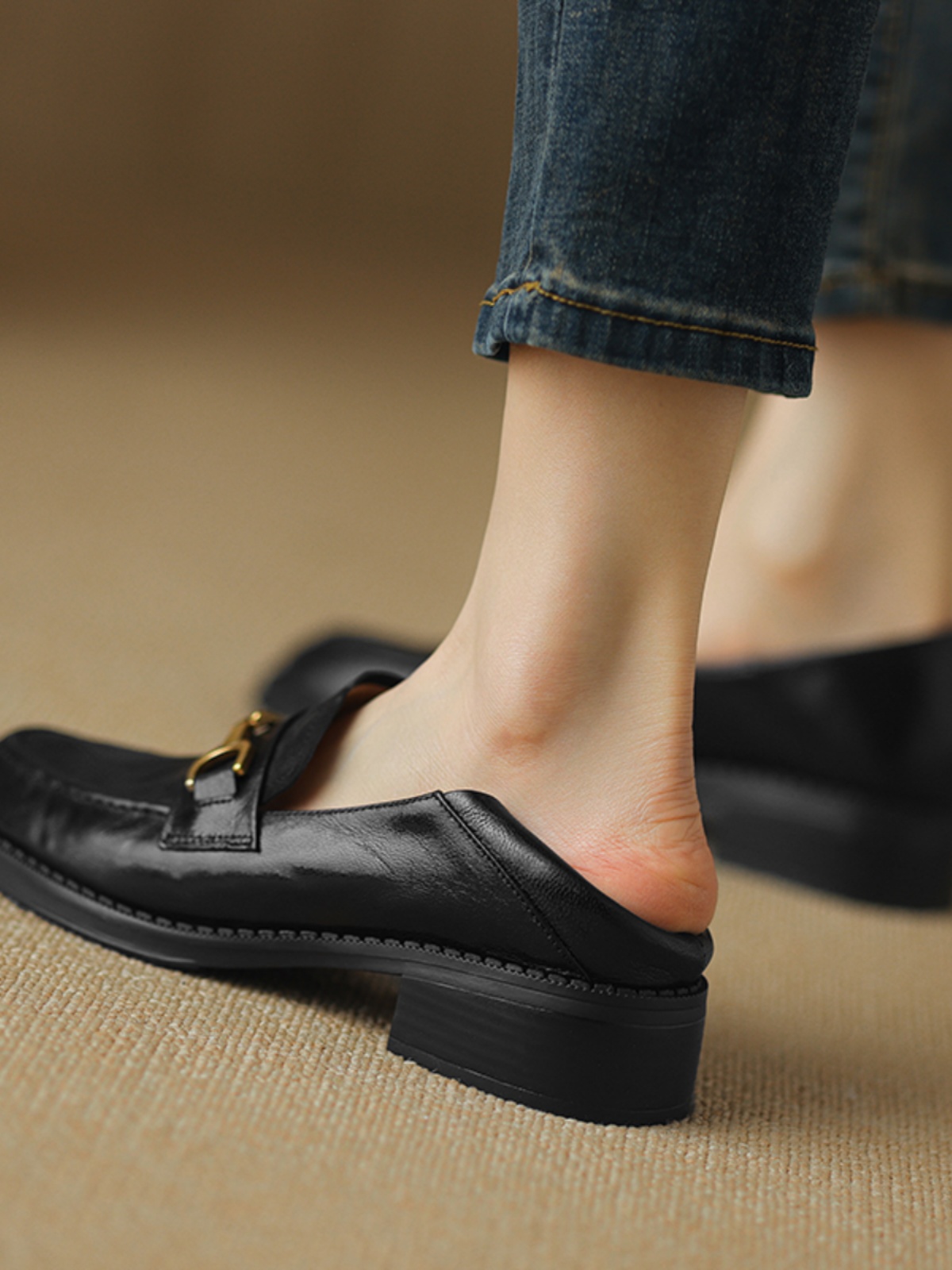 Women's Flat Loafers with Metal Buckle - Small Sheepskin Round Toe Slip-On Shoes in British Style for Spring/Summer Women's Flat Loafers with Metal Buckle - Small Sheepskin Round Toe Slip-On Shoes in British Style for Spring/Summer