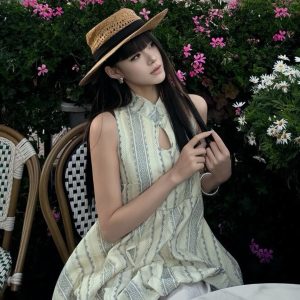 Women's Floral Jacquard Puff Cloud Vest with Stand Collar & Straps - All-Cotton Color-Woven Chinese Style Top