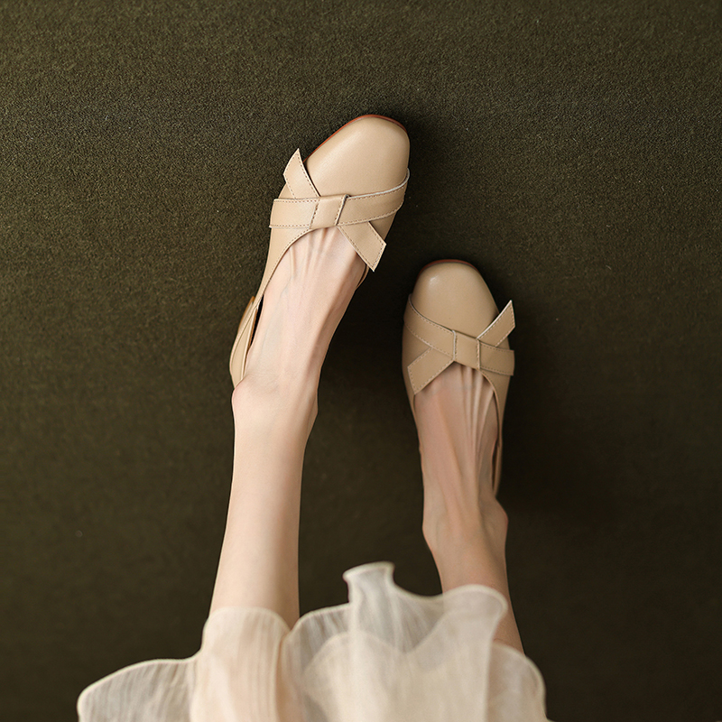 Women's French Retro Round-Toe Genuine Leather Chunky Heel Bowknot Single Shoes - Artistic Deer and Nara Design