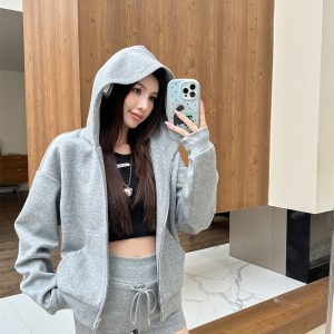 Women's Gray Loose Hooded Sweatshirt and Shorts Two-Piece Set, Light Fabric, Casual Zip-Up Cardigan, Relaxed Style