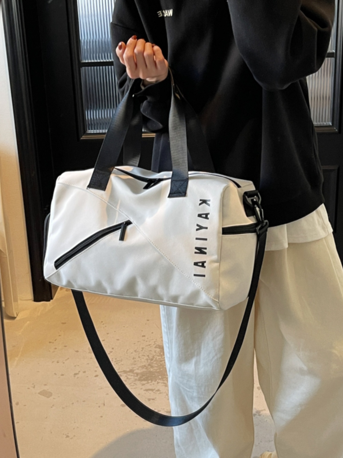 Women's Gym Bag with Dry Wet Separation | Sports Training & Yoga Bag for Short Trips & Business Travel Women's Gym Bag with Dry Wet Separation | Sports Training & Yoga Bag for Short Trips & Business Travel