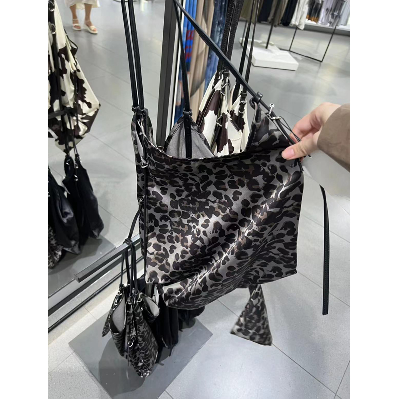 Women's Leopard Print Silk Satin Tote Bag - Large Capacity Fashionable Commuting Handbag for Shopping & Everyday Use