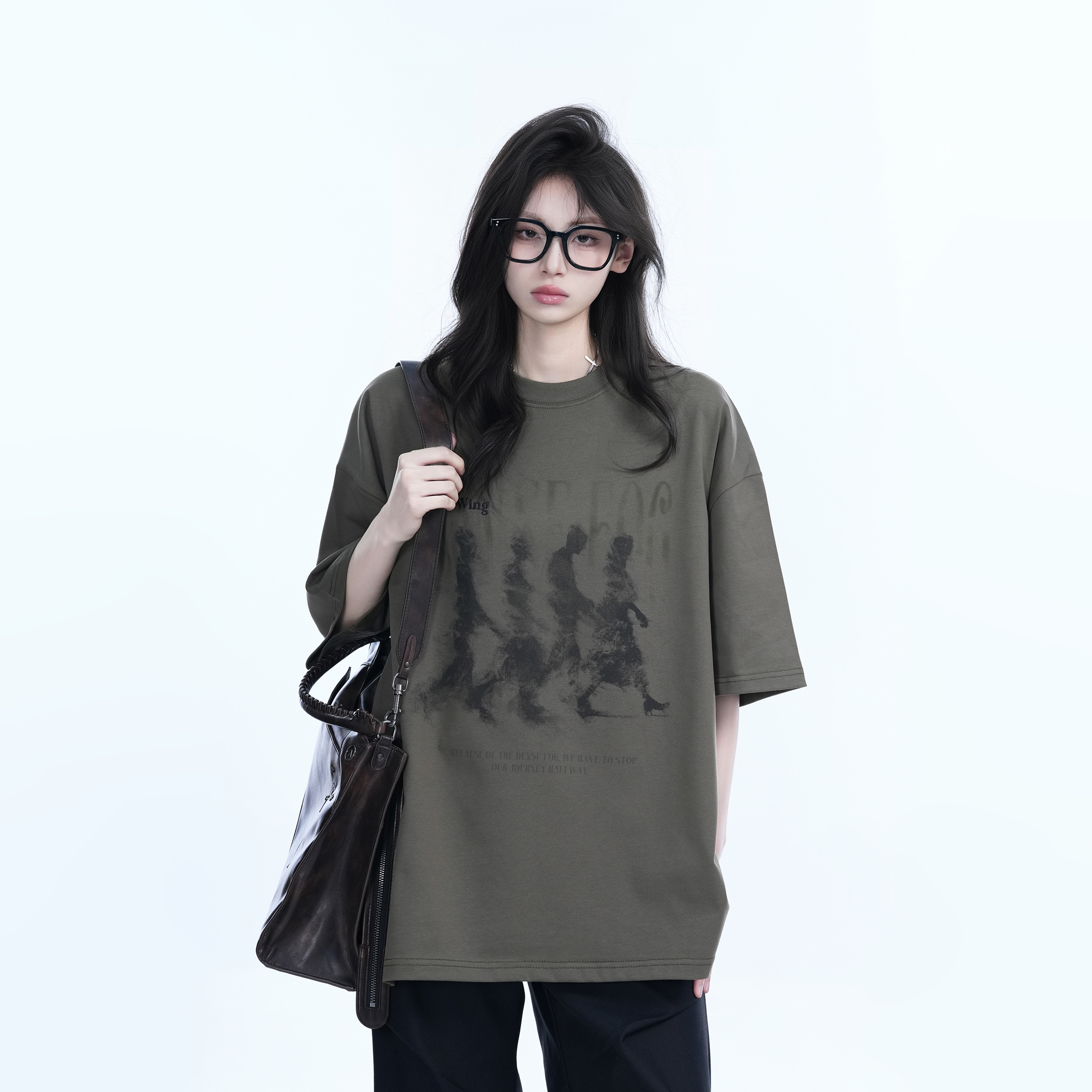 Women’s Loose Heavyweight Short-Sleeve T-Shirt with 'Sit and Eat Until the Mountains Are Empty' Shadow Print – Summer 2023 Style