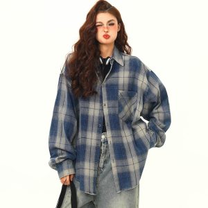 Women's Oversized Plaid Shirt - Retro American Street Style, Loose Fit Checkered Top for Autumn Fashion
