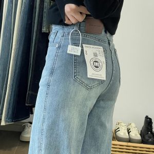 Women's Petite Plus Size Summer Slim Fit Loose Straight Nine-Point Jeans for Curvy Style