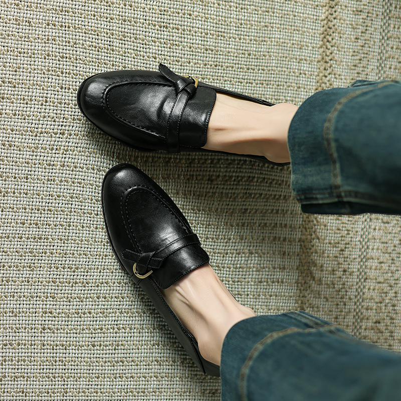 Women's Retro British Style Genuine Leather Slip-On Loafers with Medium Chunky Heel - Two-Way Wear for Spring Fashion Women's Retro British Style Genuine Leather Slip-On Loafers with Medium Chunky Heel - Two-Way Wear for Spring Fashion