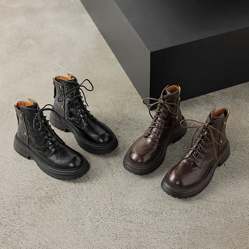 Women's Retro British Style Lace-Up Ankle Boots in Genuine Leather - Thick-Soled Martin Boots for Autumn and Winter Fashion Women's Retro British Style Lace-Up Ankle Boots in Genuine Leather - Thick-Soled Martin Boots for Autumn and Winter Fashion