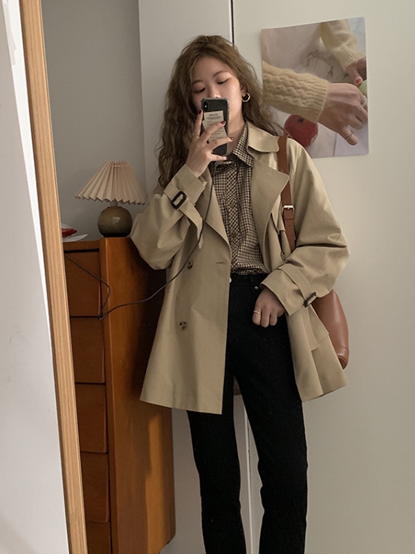 Women's Retro Checkered Polo Shirt - French Chic Top in Autumn/Summer 2025 Style, Niche Hong Kong Design Women's Retro Checkered Polo Shirt - French Chic Top in Autumn/Summer 2025 Style, Niche Hong Kong Design