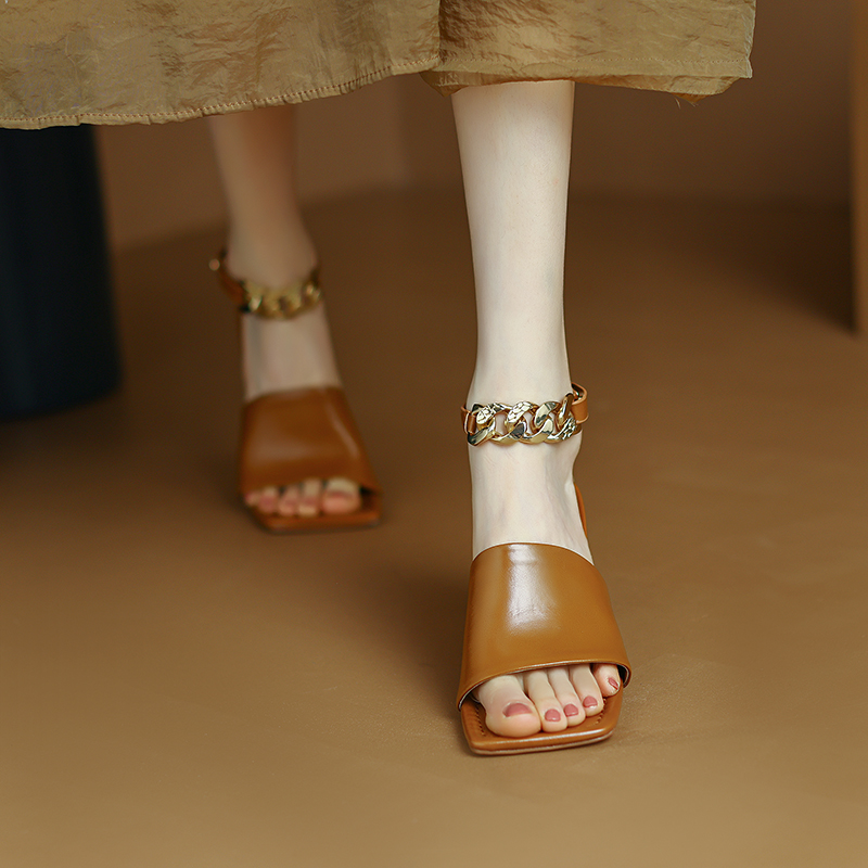 Women's Retro Chunky High Heel Sandals - Open-Toe Genuine Leather One-Strap Design with Metal Chain for Summer 2025 Women's Retro Chunky High Heel Sandals - Open-Toe Genuine Leather One-Strap Design with Metal Chain for Summer 2025