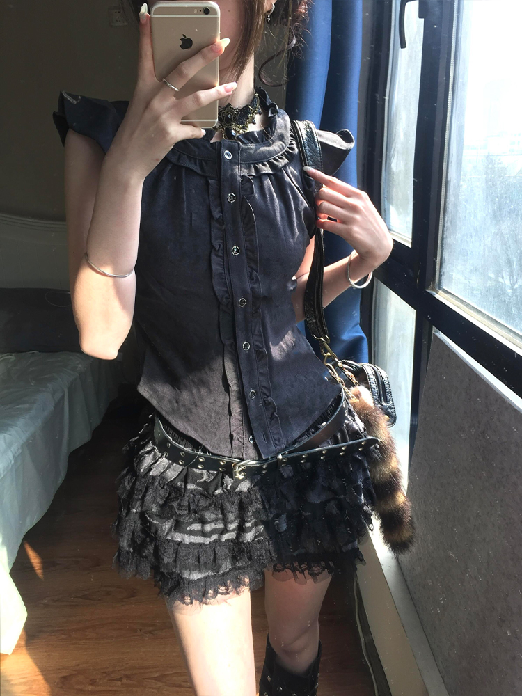 Women's Retro Ruffled Edge Spliced Gray Shirt, Slim Fit Flutter Sleeve Top for Summer, Vintage Subculture Style Women's Retro Ruffled Edge Spliced Gray Shirt, Slim Fit Flutter Sleeve Top for Summer, Vintage Subculture Style