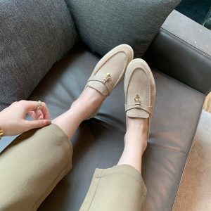 Women's Sheepskin Tassel Lock Loafers - Flat Slip-On Cashmere Flats for Versatile Everyday Style