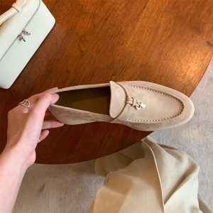 Women's Sheepskin Tassel Lock Loafers - Flat Slip-On Cashmere Flats for Versatile Everyday Style