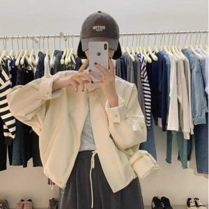 Women's Short White Leather Motorcycle Jacket - Trendy 2024 Spring Autumn Style for Petite Figures