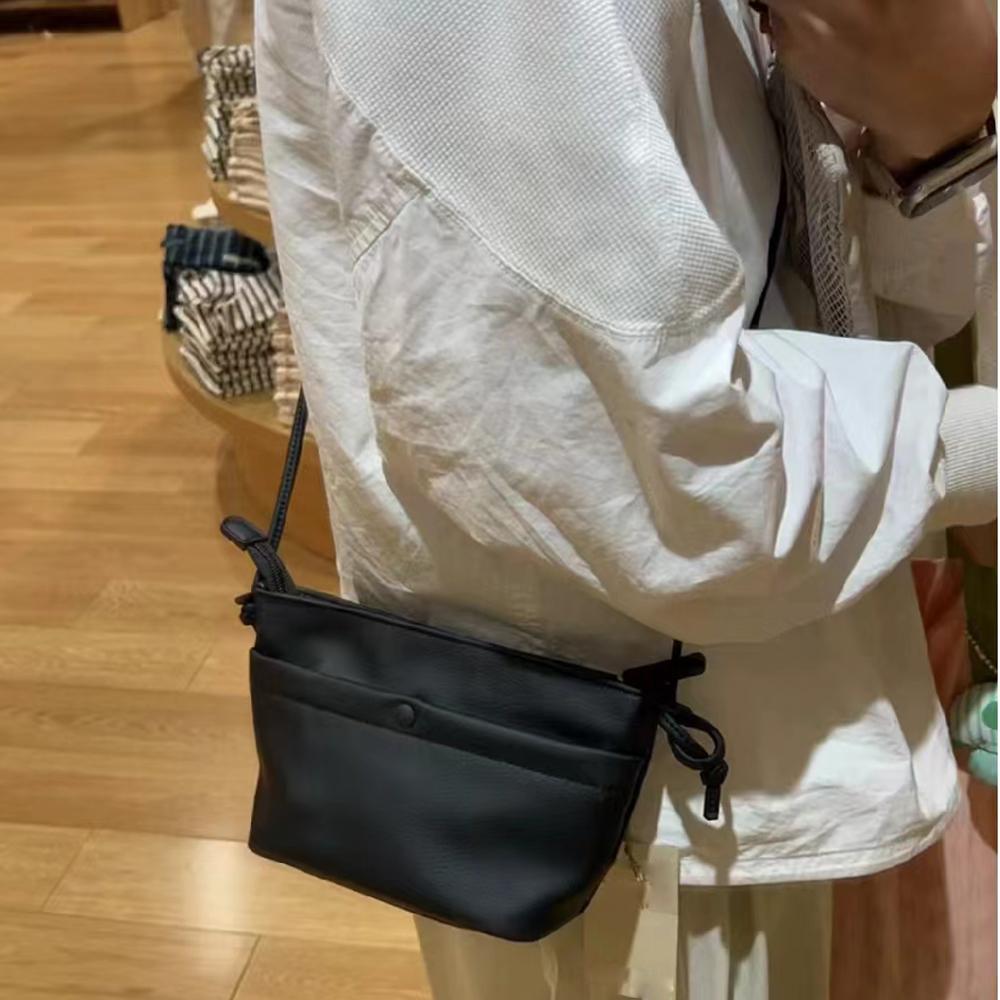 Women's Single-Shoulder Dumpling Bag - High-Quality Minimalist Bucket Crossbody for Autumn/Winter 2025 Fashion Trends