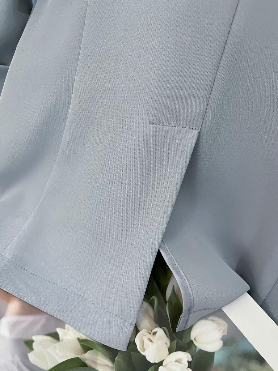 Women’s Slim Fit Blue Blazer Jacket with Seven-Point Sleeves - Trendy Spring/Summer Commuter Style 2025 Women’s Slim Fit Blue Blazer Jacket with Seven-Point Sleeves - Trendy Spring/Summer Commuter Style 2025