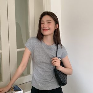 Women's Slim Fit Short Sleeve Raglan T-Shirt - Basic Style Spring/Summer Top, Simple and Elegant Fashion