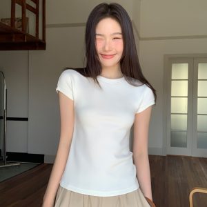 Women's Slim Fit Short Sleeve Raglan T-Shirt - Basic Style Spring/Summer Top, Simple and Elegant Fashion