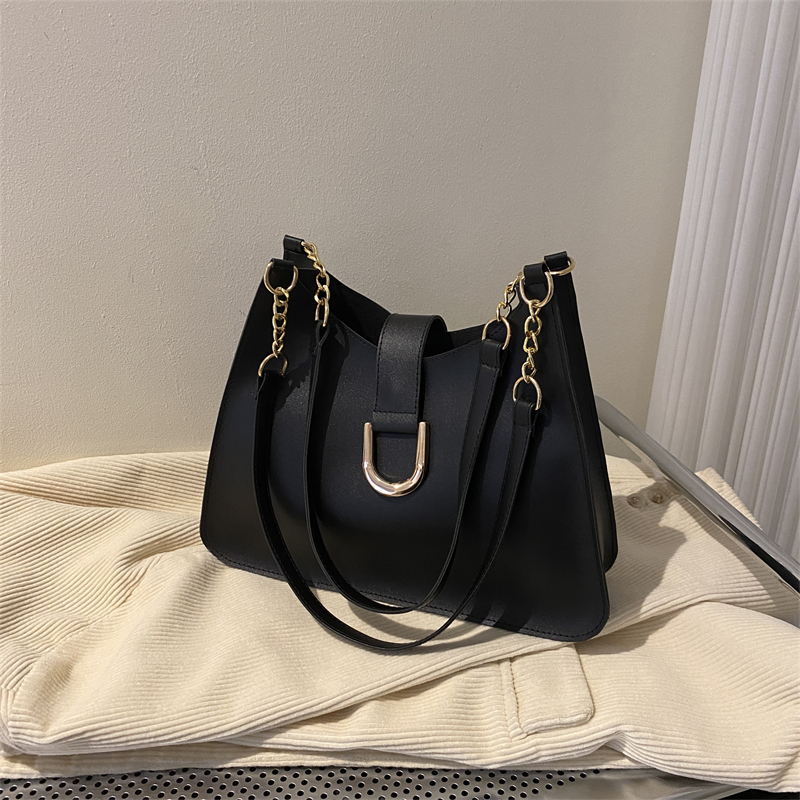 Women's Soft Leather Large Capacity Tote Bag with Chain Detail, Chic Handheld Shoulder Bag for Stylish Everyday Use