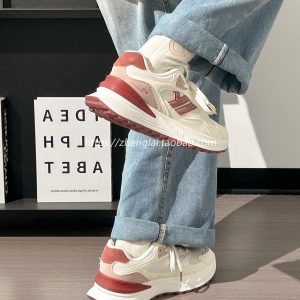 Women's Soft-Soled Mesh Sneakers - Breathable Little White Shoes, Versatile Summer 2025 Style, Trendy Dad Sneakers for Women