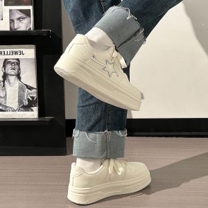 Women's Spring Thick-Soled White Sneakers, Versatile Minimalist Design, Niche Big Toe Shoes for a Trendy Look