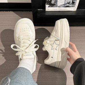 Women's Spring Thick-Soled White Sneakers, Versatile Minimalist Design, Niche Big Toe Shoes for a Trendy Look