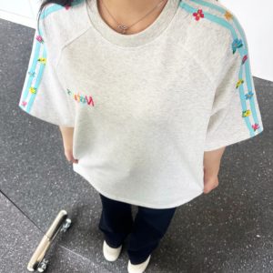 Women's Summer 2025 Spliced Color Stripe Embroidered Flower Short Sleeve T-Shirt - High-End Raglan Style for Trendy Couples