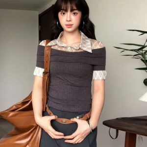 Women's Summer Fake Two-Piece Layered Short Sleeve Shirt, Spliced Knitted College Style, Slim Fit Flattering Top