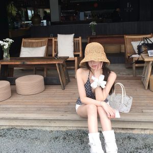 Women's Summer Vintage Polka Dot V-Neck Chiffon Halter Top - Retro Style, Cute Polka Dot Design, Perfect for 90s Inspired Fashion