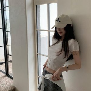 Women's Summer White Short Sleeve T-Shirt and Shawl Knitted Two-Piece Set, Lightweight, Holiday Fresh, Y2K Style