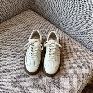 Women's Thick-Soled Lace-Up White Sneakers - Genuine Leather Casual Sports Shoes for Spring 2025, Perfect for Training and Everyday Wear
