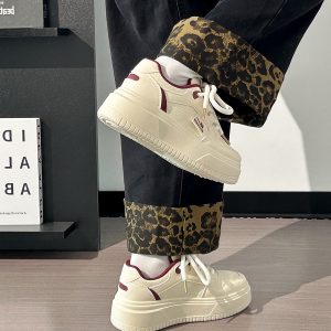 Women's Thick-Soled White Shoes, Breathable Retro Korean Style Big Toe Design, Height-Increasing Versatile Bread Shoes