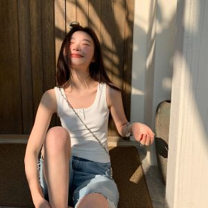 Women's U-Neck Half-Open Button Vest - Slim Fit Spring/Summer Top for Flattering Layering, Trendy Casual Style