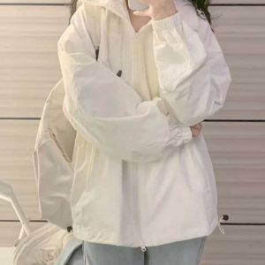 Women's Vintage Chic Lightweight White Sun Protection Jacket with Hood, Short Cardigan for Junior High and High School Students