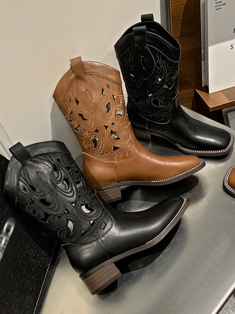 Women's Vintage Embroidered Floral Western Cowboy Boots - Mid-Heel Short Riding Boots with V-Cut Design Women's Vintage Embroidered Floral Western Cowboy Boots - Mid-Heel Short Riding Boots with V-Cut Design