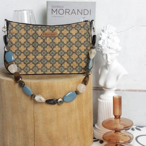 Women's Vintage French Style Underarm Bag, Niche Design Small Crossbody Bag, Cute 2023 Spring Collection