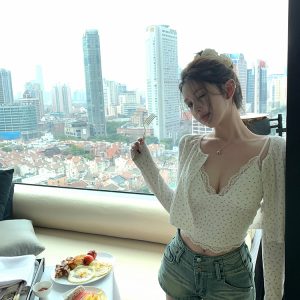 Women's Vintage Summer Slim-Fit Denim Hot Pants Shorts - Versatile Casual Style for Y2K and 90s Fashion