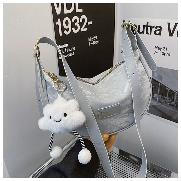 Women's White Dumpling Bag - High-End Versatile Shoulder & Crossbody Bag for Summer 2025 Fashion Women's White Dumpling Bag - High-End Versatile Shoulder & Crossbody Bag for Summer 2025 Fashion