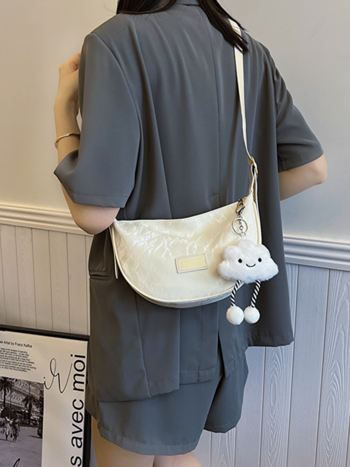 Women's White Dumpling Bag - High-End Versatile Shoulder & Crossbody Bag for Summer 2025 Fashion Women's White Dumpling Bag - High-End Versatile Shoulder & Crossbody Bag for Summer 2025 Fashion