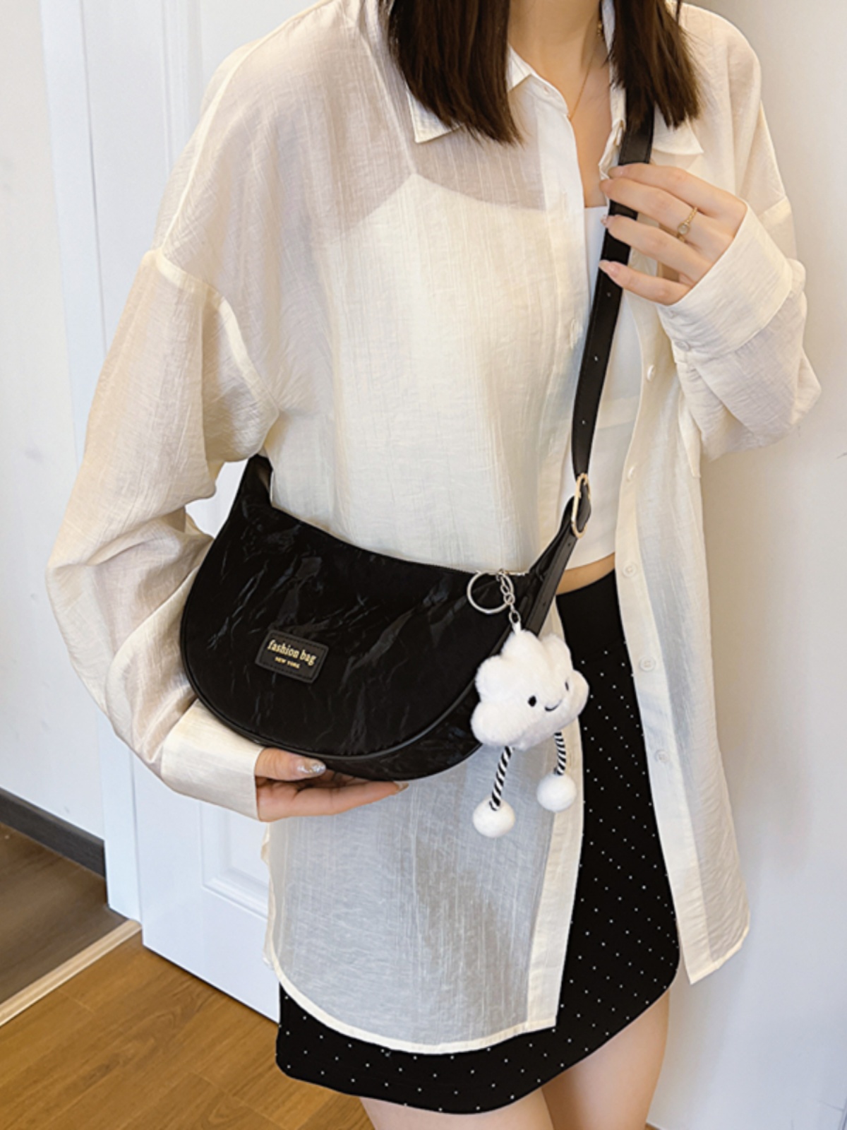 Women's White Dumpling Bag - High-End Versatile Shoulder & Crossbody Bag for Summer 2025 Fashion Women's White Dumpling Bag - High-End Versatile Shoulder & Crossbody Bag for Summer 2025 Fashion