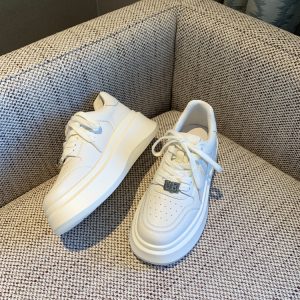 Women's White Lace-Up Sneakers with Thick Sole and Metal Buckle - Versatile Breathable Casual Sports Shoes for Autumn Fashion