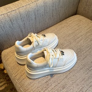 Women's White Lace-Up Sneakers with Thick Sole and Metal Buckle - Versatile Breathable Casual Sports Shoes for Autumn Fashion